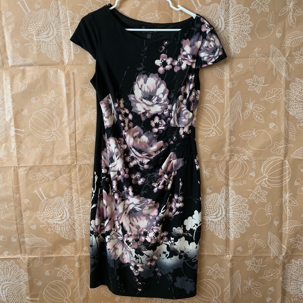Dress with floral print